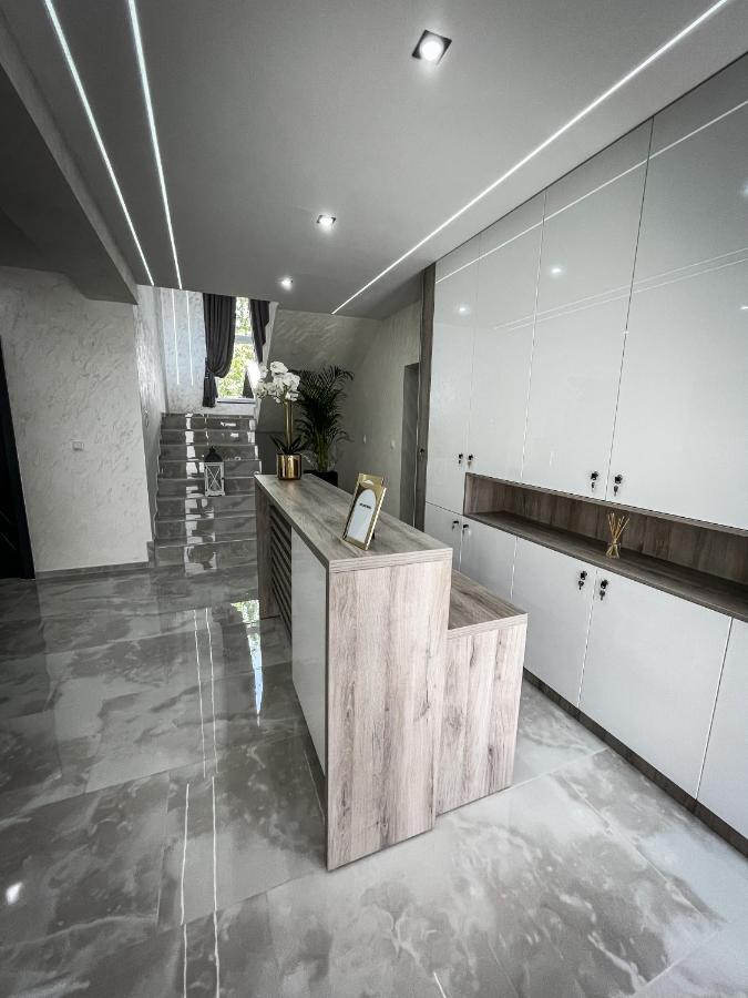 Apartmani Mila Laktaši Buitenkant foto