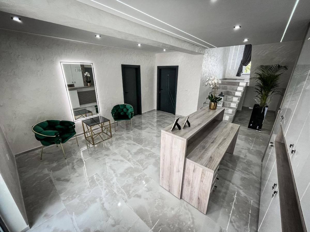 Apartmani Mila Laktaši Buitenkant foto