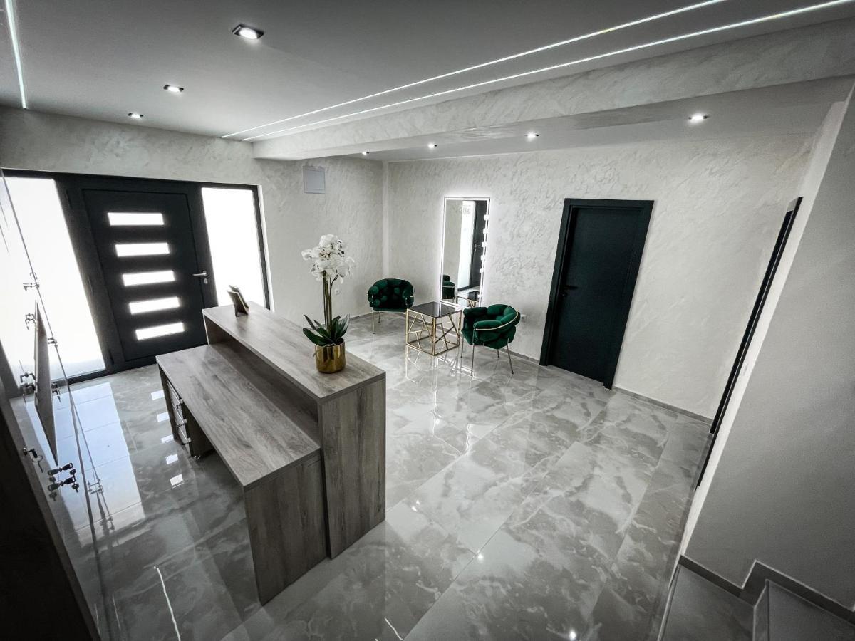 Apartmani Mila Laktaši Buitenkant foto