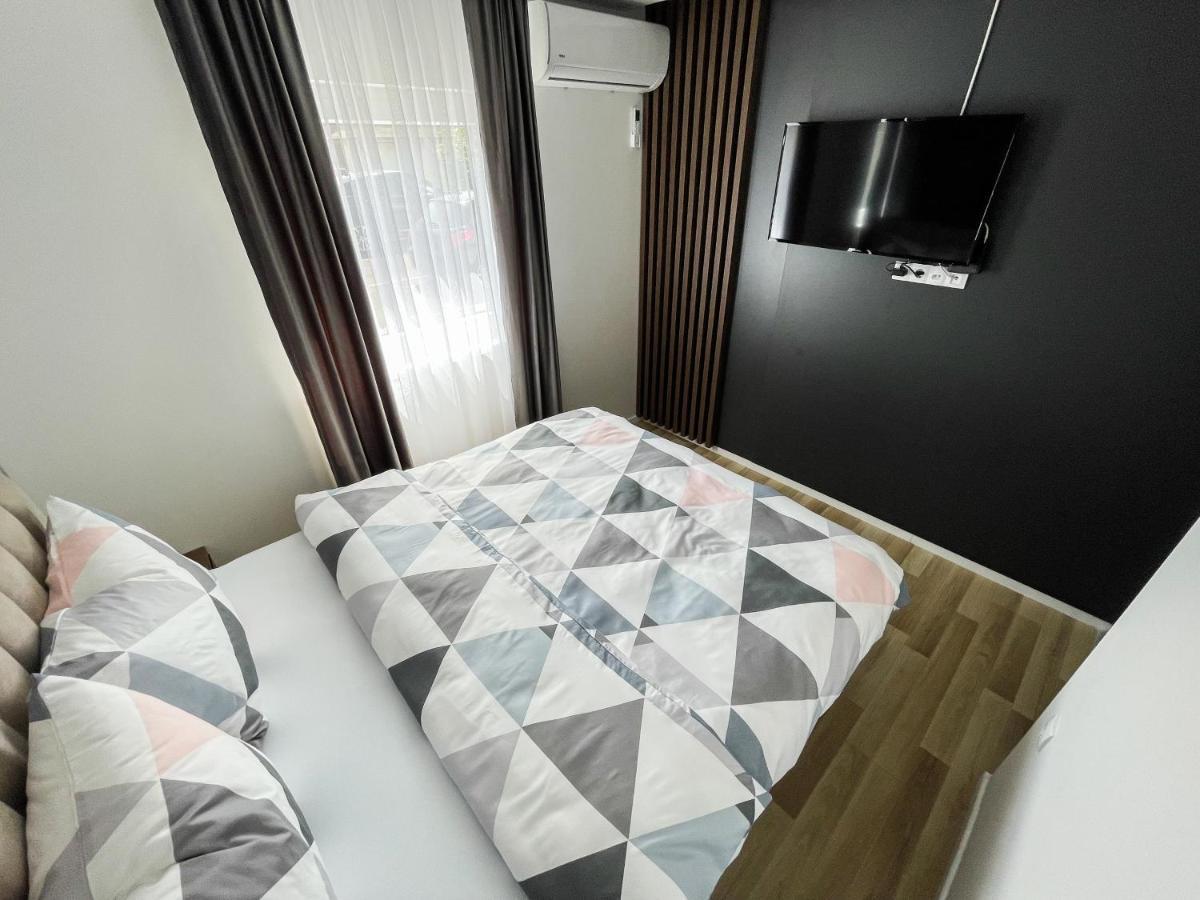 Apartmani Mila Laktaši Buitenkant foto