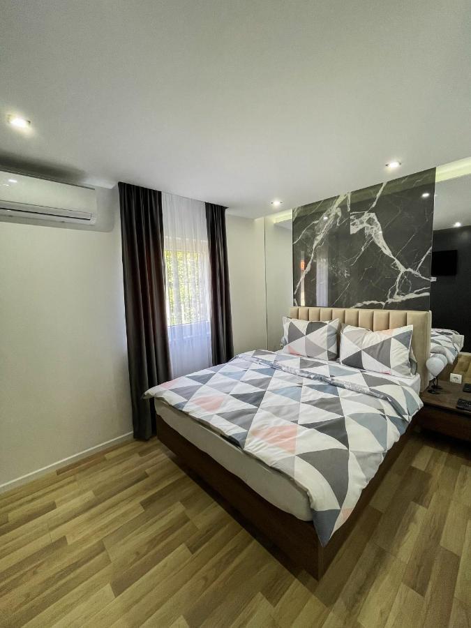 Apartmani Mila Laktaši Buitenkant foto