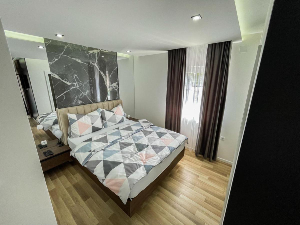 Apartmani Mila Laktaši Buitenkant foto
