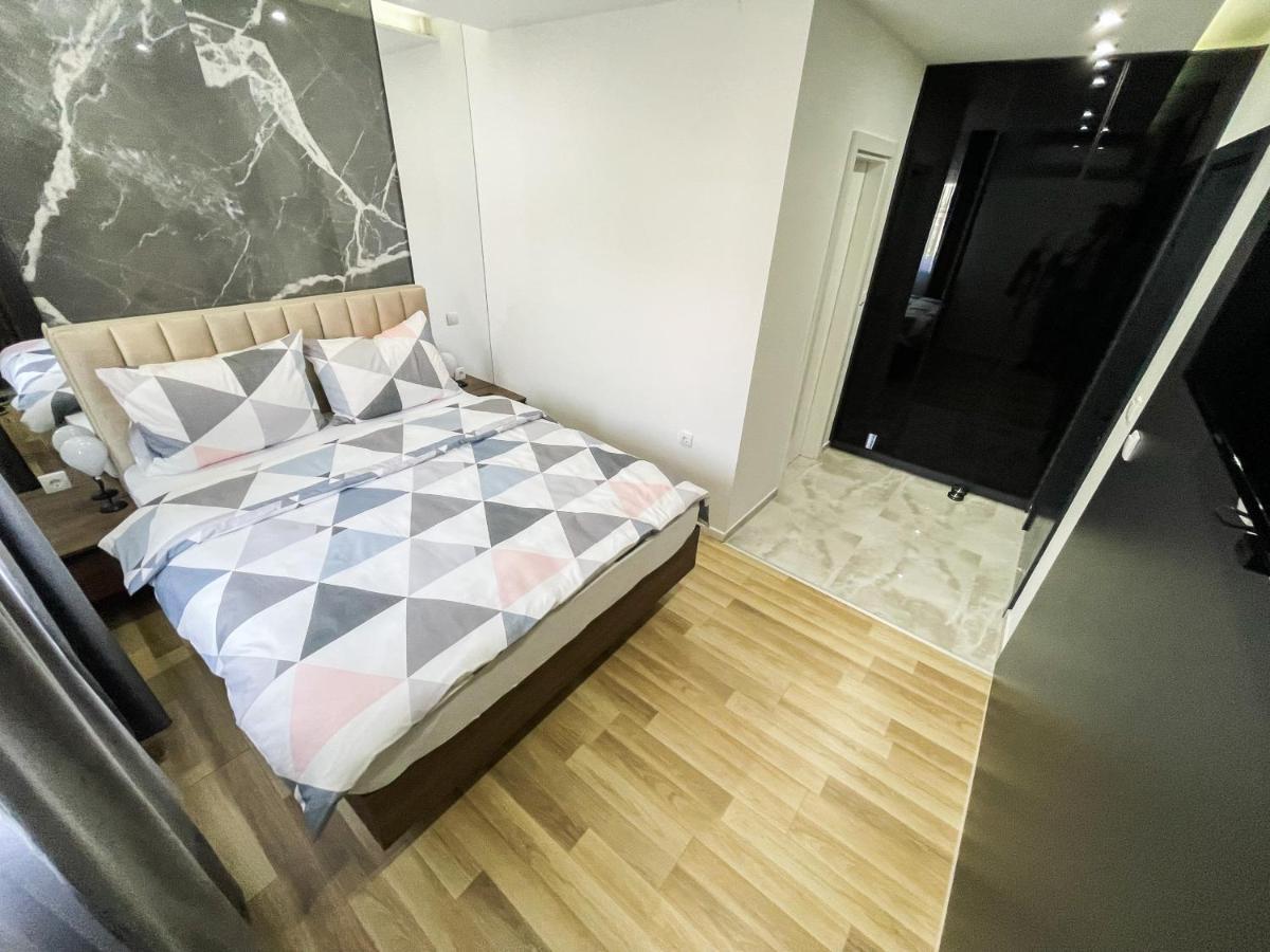 Apartmani Mila Laktaši Buitenkant foto