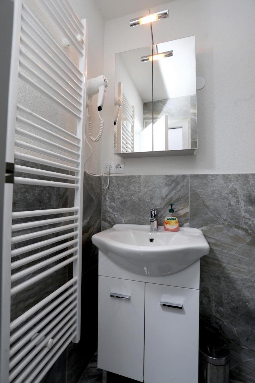 Apartmani Mila Laktaši Buitenkant foto