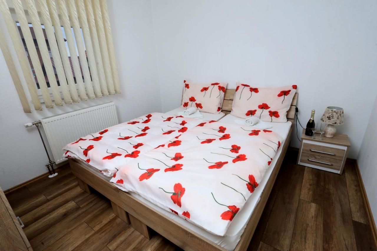 Apartmani Mila Laktaši Buitenkant foto